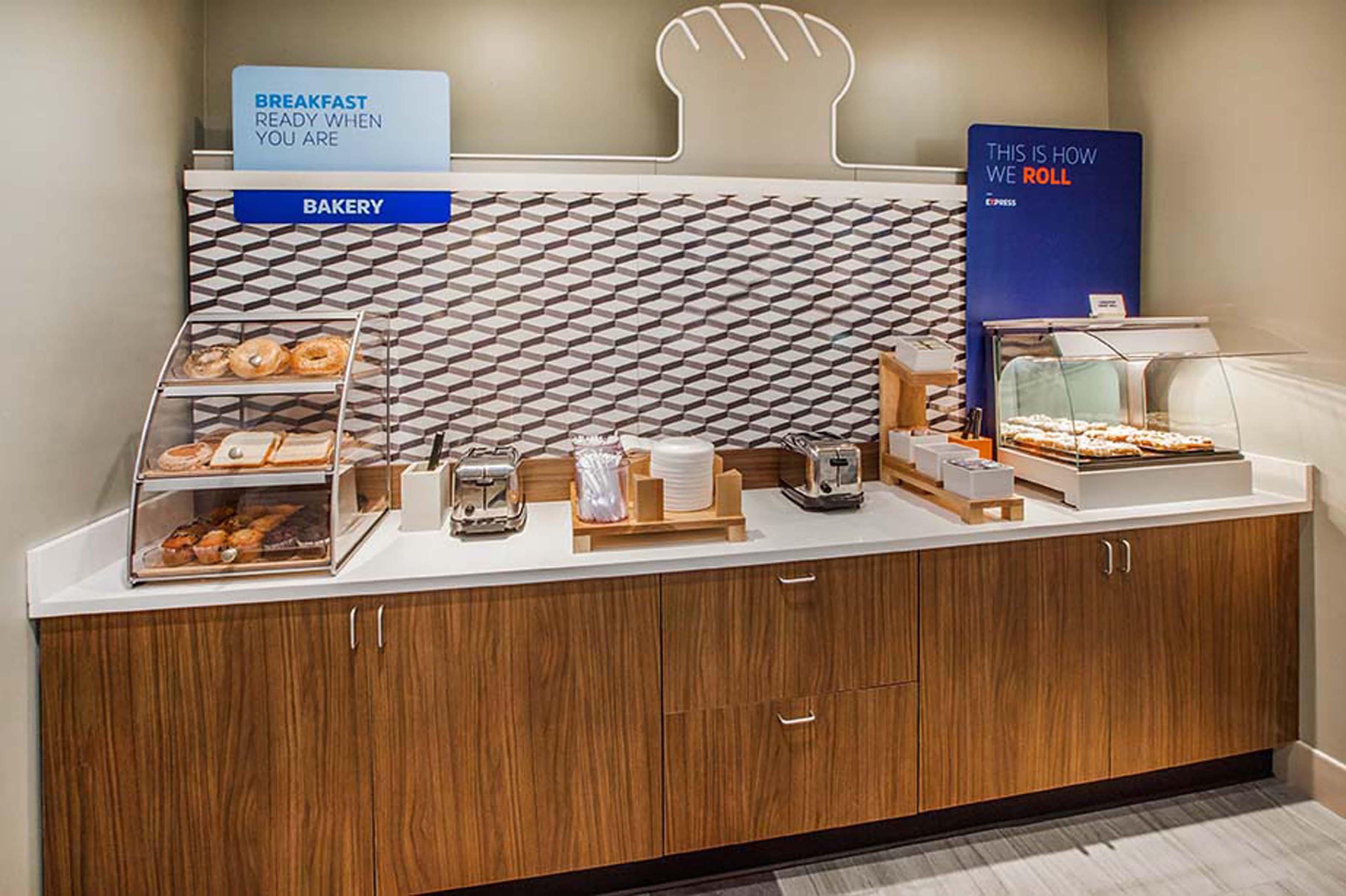 Holiday Inn Express San Francisco Airport North By Ihg South San Francisco Exterior photo